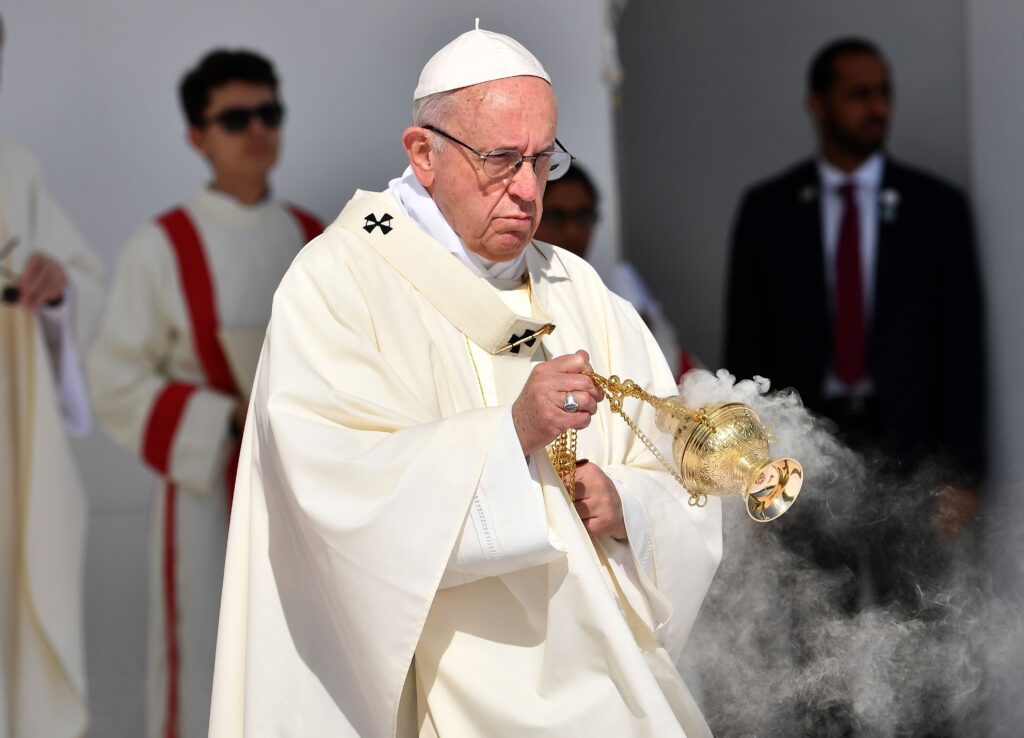 190205095719-pope-francis-catholic-mass-uae-abu-dhabi